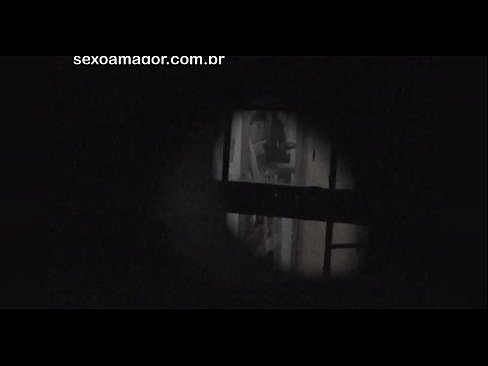 ❤️ Blondie és gravada en secret per un voyeur del barri amagat darrere de maons buits ️❌  Sexe a nosaltres ca.passenger33.ru ❌❤